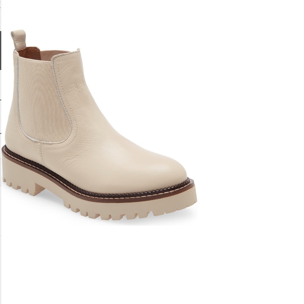 Water resistant Chelsea boot